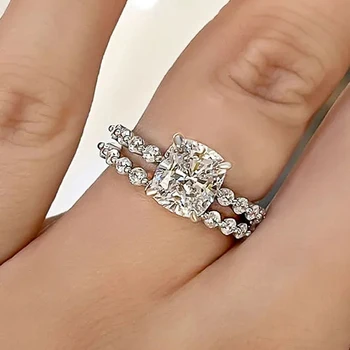 Huitan Új 2db Meghatározott Gyűrűk Női Luxus Cirkónia Esküvői Kiegészítők Modern Divat Design, Női Gyűrűk, Ékszerek Fél